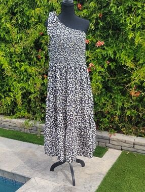 One Shoulder Black White And Yellow Floral Cottagecore Dress With Pockets 18W